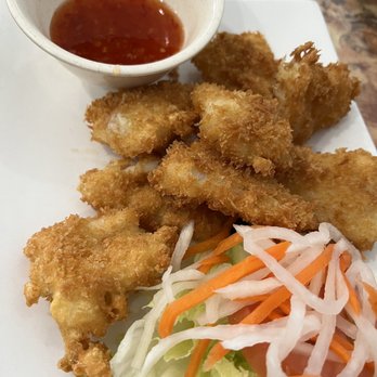 Pho Cali - Fried calamari almost tasted like shrimp and was real rubbery. - Vietnamese Near Me - Rocklin, California Pho Cali - Fried calamari almost tasted like shrimp and was real rubbery. - Vietnamese Near Me - Rocklin, California