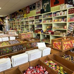 Holland Peanut Store