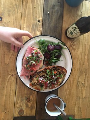 Los Güeros-Tacos in Paris from México by null