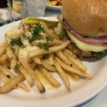 Islander Bar and Grill - Cuban burger with truffle fries - delicious - Bars Near Me - Miami, Florida Islander Bar and Grill - Cuban burger with truffle fries - delicious - Bars Near Me - Miami, Florida