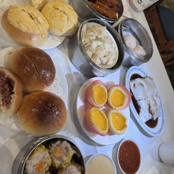 Golden Dragon Restaurant - Dim Sum Near Me - Los Angeles, California Golden Dragon Restaurant - Dim Sum Near Me - Los Angeles, California