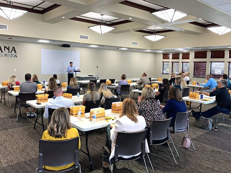 LUANA SAVINGS BANK Updated April 2024 855 W Bridge Rd, Polk City