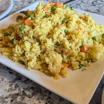 Yuan Su Vegetarian - Turmeric fried rice - Vegetarian Near Me - Portland, Oregon Yuan Su Vegetarian - Turmeric fried rice - Vegetarian Near Me - Portland, Oregon