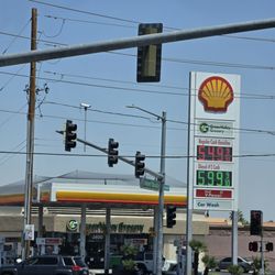 Shell - Today's fuel prices while I'm at the stoplight.