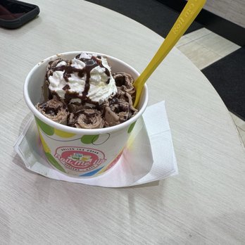 Roll Me Up - Chocolate Fudge Brownie - Desserts Near Me - Richmond, Texas Roll Me Up - Chocolate Fudge Brownie - Desserts Near Me - Richmond, Texas