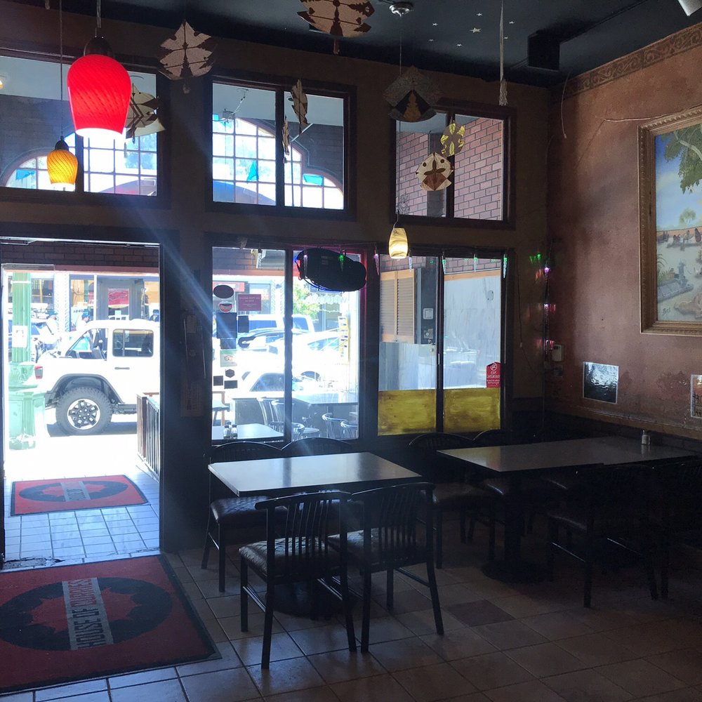 House of Curries - In the first room - Indian Near Me - Berkeley, California