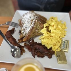 The Cracked Egg Diner - The 2-2-2