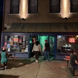 CBGB - Exterior