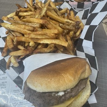 Charley’s Hamburgers - Bacon Cheeseburger - Burgers Near Me - Fort Worth, Texas