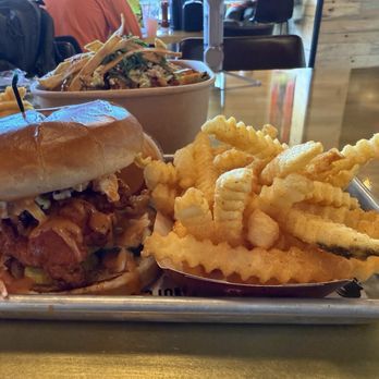 Houston TX Hot Chicken - Original Sandwich (a la carte) - Chicken Shop Near Me - Las Vegas, Nevada