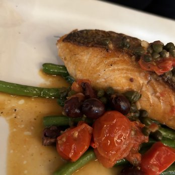 Doppio Zero Mountain View - Salmone Alla Griglia - Pizza Near Me - Mountain View, California