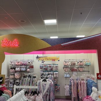Boscov's - Cool girls display! - Department Stores Near Me - Westminster, Maryland