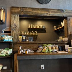 Lollipops Woodfire & Grocery