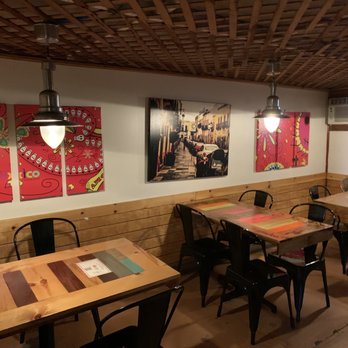 Mi Mexico Restaurant - Middle of restaurant interior seating - Mexican Near Me - Bakersfield, California Mi Mexico Restaurant - Middle of restaurant interior seating - Mexican Near Me - Bakersfield, California
