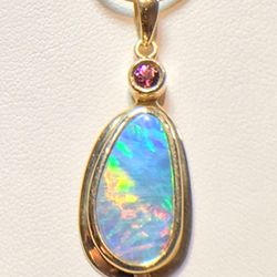 Carla Bijouterie - One of a kind Opal & Tourmailine pendant