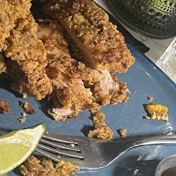 Le Chick - Friend chicken and piece of corn - Cocktail Bars Near Me - Miami, Florida Le Chick - Friend chicken and piece of corn - Cocktail Bars Near Me - Miami, Florida