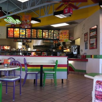 Del Taco - the interior of a del taco restaurant - Mexican Near Me - Carson, California