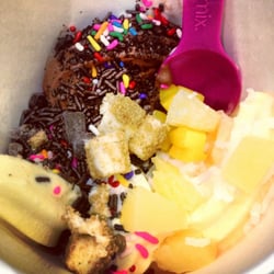 Menchie's Naples Boulevard - Ménage à Menchies: Dole Pineapple Whip, Cake Batter, and Chocolate!