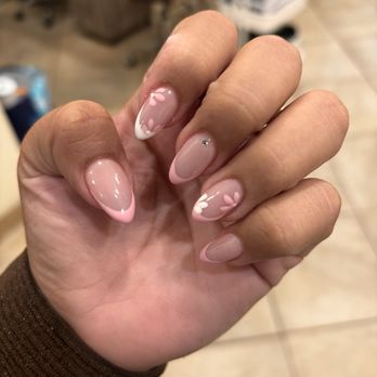 Sunflower Nails and Spa - Tracy did an amazing job. Love coming to this place - Nail Salons Near Me - Escondido, California Sunflower Nails and Spa - Tracy did an amazing job. Love coming to this place - Nail Salons Near Me - Escondido, California