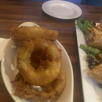 O'Callahans Publick House - Onion Rings - excellent - Irish Pub Near Me - Mocksville, North Carolina