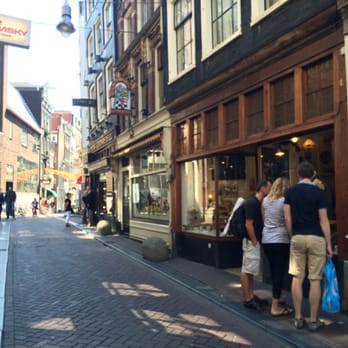 De Laatste Kruimel - There are always people looking in the windows! - Coffee & Tea Near Me - Amsterdam, New Hampshire