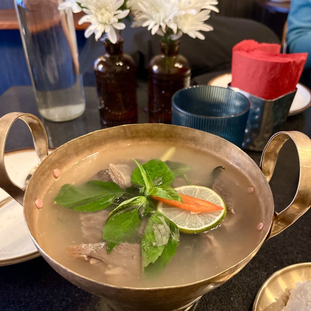 Valla Table - Thai Near Me - New York, New York