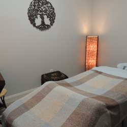 Sue Hollywood, RMT - Grapevine massage therapy