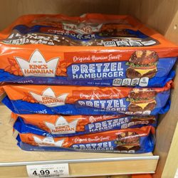 My Publix only had packs of 4 pretzel buns and not the mini sliders so I didn't buy them
