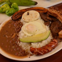 BANDEJA PAISA