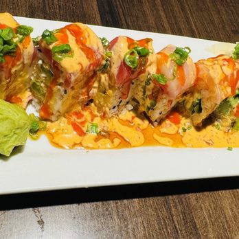 Sushi Brokers Arcadia - GUS Roll - Sushi Bars Near Me - Phoenix, Arizona