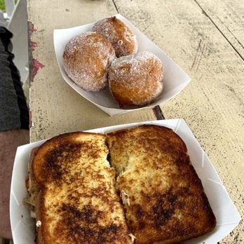 Uncle Harry's Fruit Stand - Kalua pork melt and fresh out the fryer malasadas - Food Stands Near Me - Keanae-Hana, Hawaii