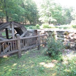 Chatfield Hollow State Park