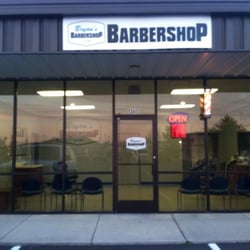 Bryan's Barbershop - The front of Bryan's Barbershop