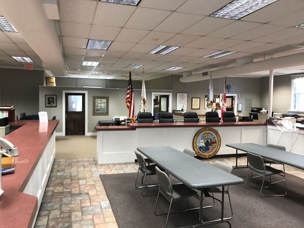 BRISTOL TOWN HALL 10 Court St, Bristol, Rhode Island Town Hall