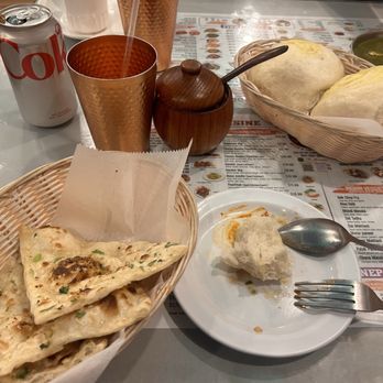 Tandoori Tibet - Garlic Naan - Himalayan/Nepalese Near Me - Queens, New York Tandoori Tibet - Garlic Naan - Himalayan/Nepalese Near Me - Queens, New York