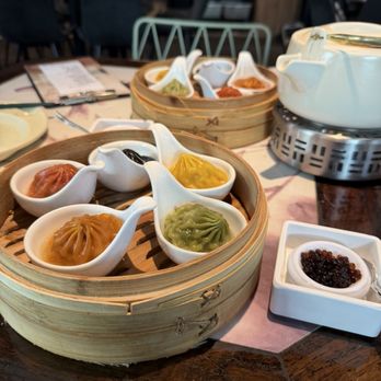 Palette Tea Garden & Dim Sum - 5 Flavor Chinese Soup Dumpling (XLB) (5) - Dim Sum Near Me - San Mateo, California