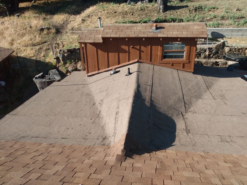 Slide of Outlaw Roofing