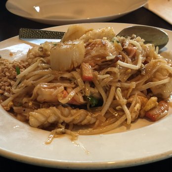 Pasa Thai - Seafood pad Thai - Thai Near Me - Mclean, Virginia
