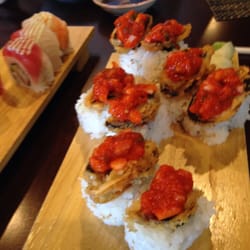 Kangnam Style - This is the mussel roll, spicy and crunchy, very good