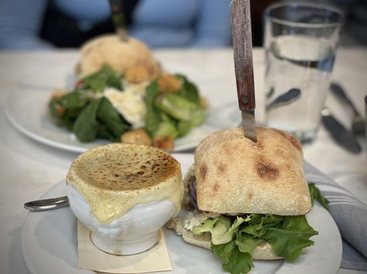 Nonni's Bistro by null