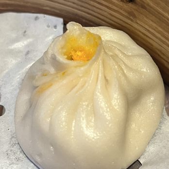 Supreme Restaurant - Crab soup dumplings - Shanghainese Near Me - New York, New York Supreme Restaurant - Crab soup dumplings - Shanghainese Near Me - New York, New York