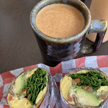 El Cafecito de Mita - Breakfast burrito - Ice Cream & Frozen Yogurt Near Me - Punta de Mita, NAY