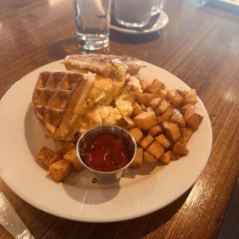 Hemingway's Cuba - Cuban Near Me - Asheville, North Carolina