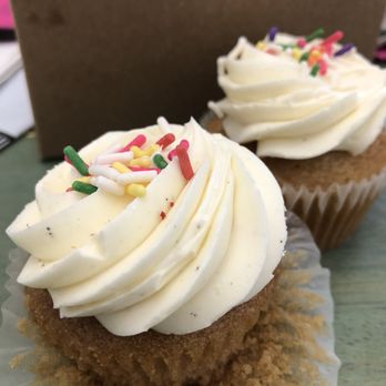 Flour Power - Bakeries Near Me - Pelham Manor, New York
