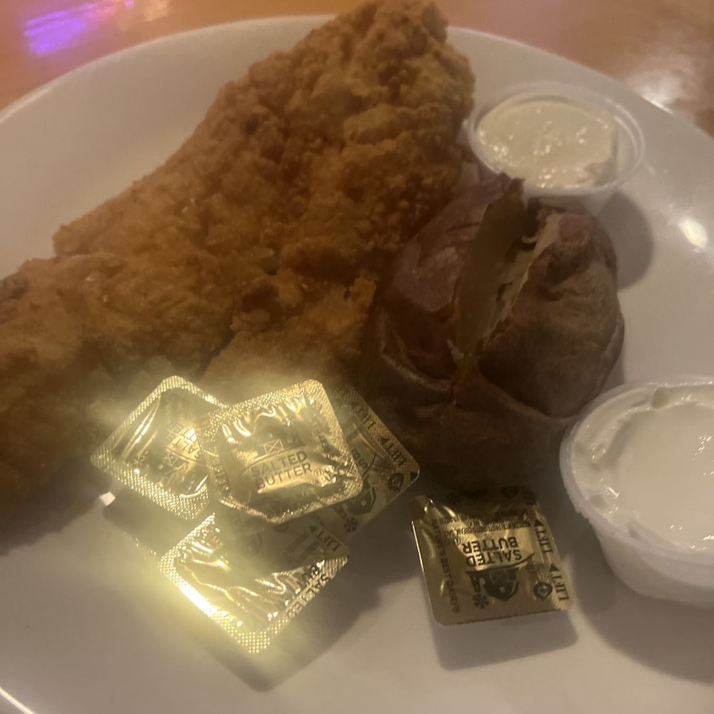 11 North Bar & Grill - Fried haddock - Diners Near Me - Pulaski, New York