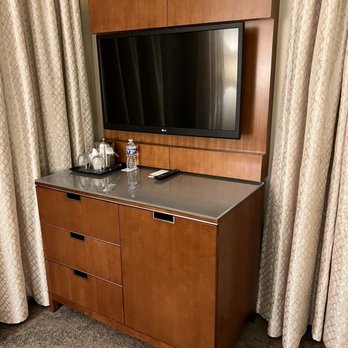 The Westin Minneapolis - Swivel tv - Hotels Near Me - Minneapolis, Minnesota