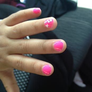 L Beauty  - My daughter was so happy with her nails she has been showing everyone - Nail Salons Near Me - Pasadena, California