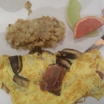 Allô! Mon Coco - Portobello Omelet - Breakfast & Brunch Near Me - Montreal, Quebec