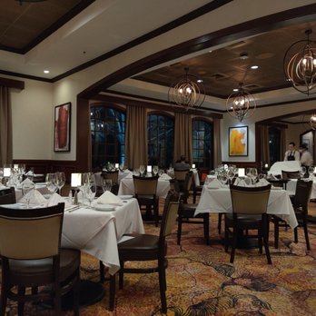 Ruth Chis Steakhouse - Dallas - dining room - Steakhouses Near Me - Dallas, Texas