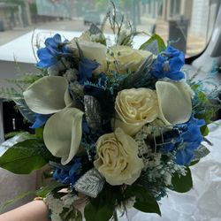 Butz Flowers & Gifts